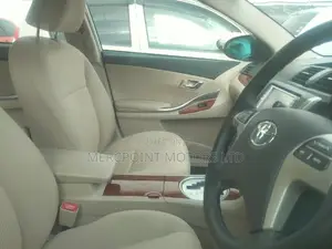 Toyota Premio 2016 White