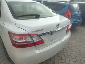 Toyota Premio 2016 White