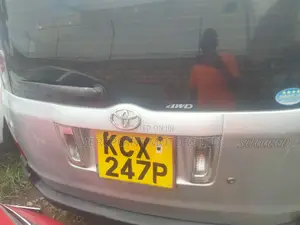 Toyota Succeed 2012 Silver