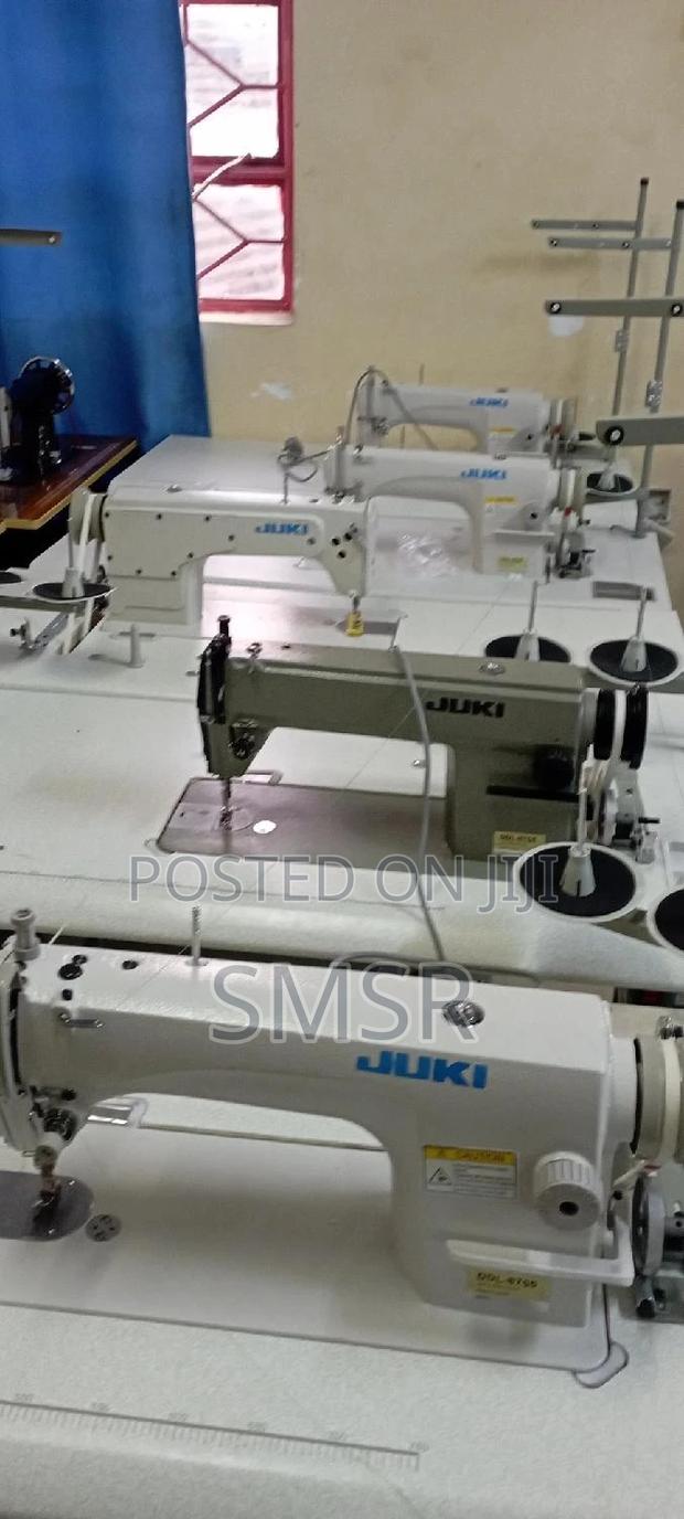 Industrial Sewing Machine - main view