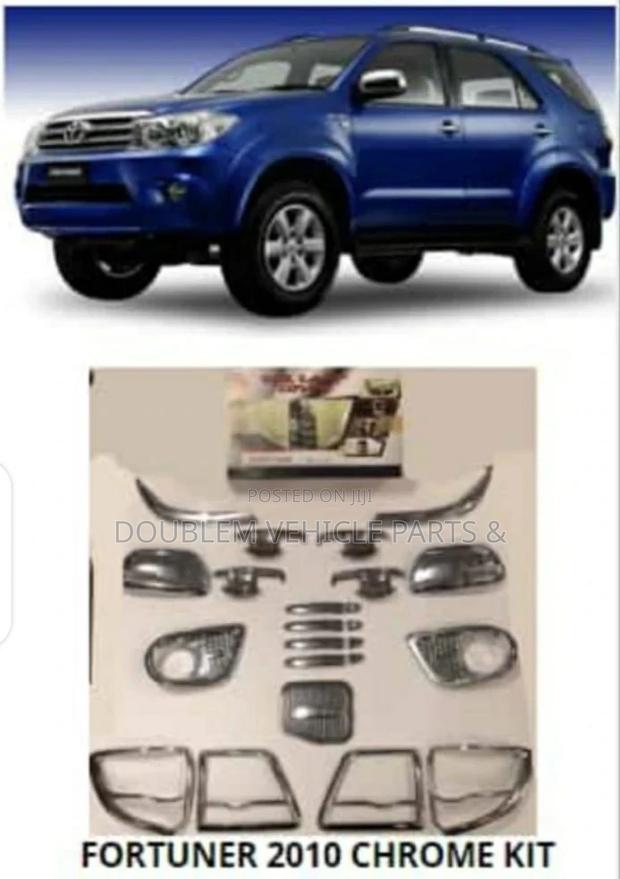 Chrome Kit Toyota Vigo Fortuner 2010