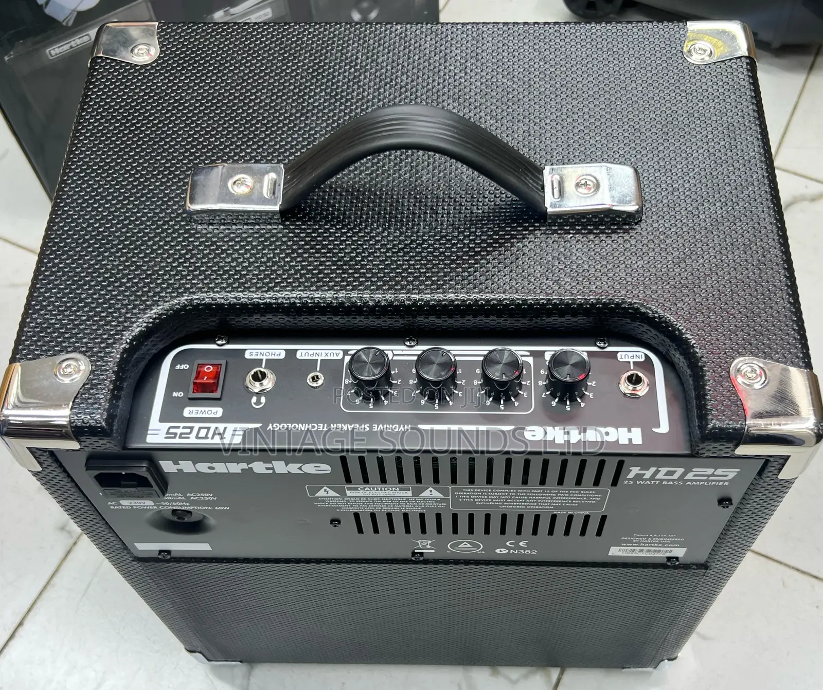 Hartke HD25 25W 8inches Combo Amplifier for Electric Bass
