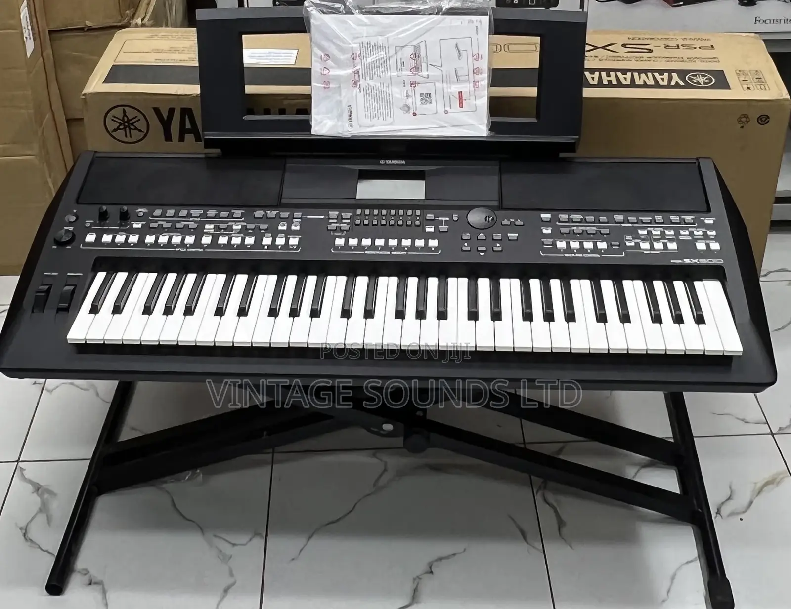 Yamaha PSR-Sx600 Keyboard :61-Key Music Creation Workstation.