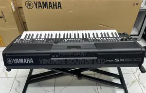 Yamaha PSR-Sx600 Keyboard :61-Key Music Creation Workstation.