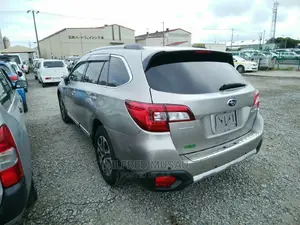 Subaru Outback 2017 Silver
