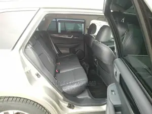 Subaru Outback 2017 Silver