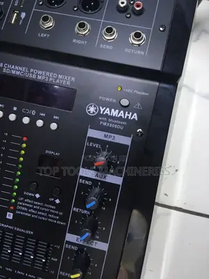 YAMAHA 8 Channel Powerded Mixer