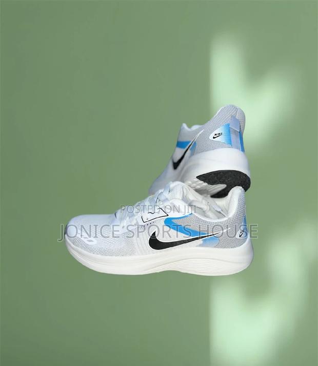 Sport Shoes - main view