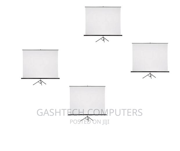 Projector Screen 180 X 180 Tripod Techcom