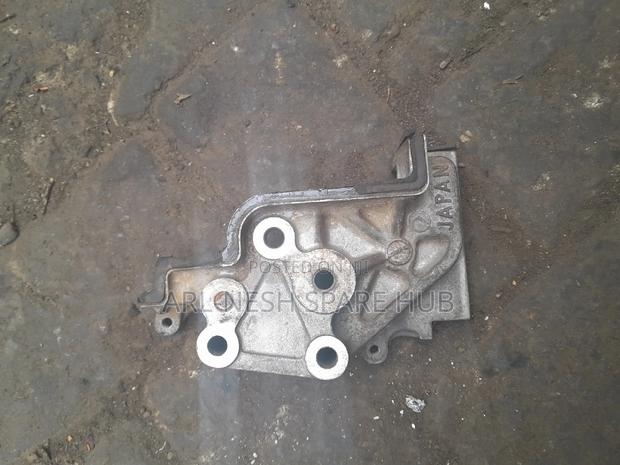 Subaru Ej 20 Tentioner Clemp - main view