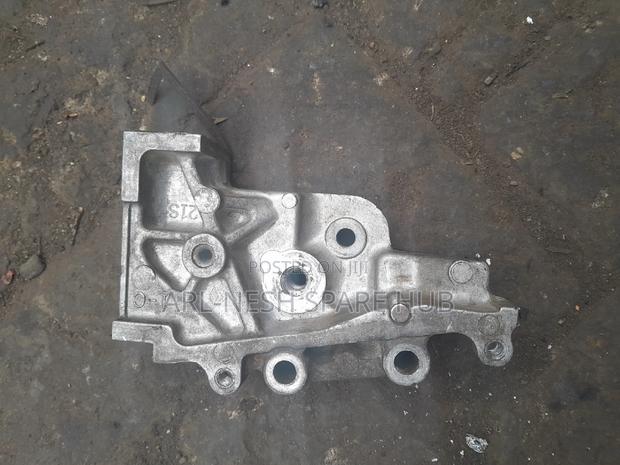 Subaru Ej 20 Tentioner Clemp - thumbnail 3