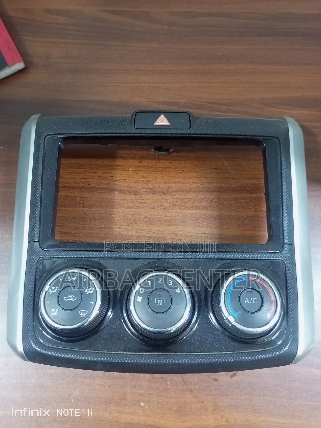 Fielder/Axio161 Ac Control With Hazzard Button