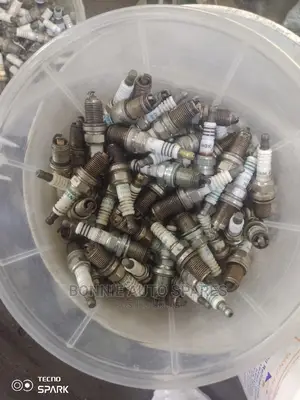 Engine Sparks Plugs