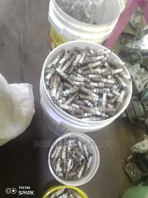 Engine Sparks Plugs