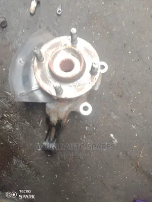 Nissan Tiida, Wingroad Y12, Bluebird Front Hub