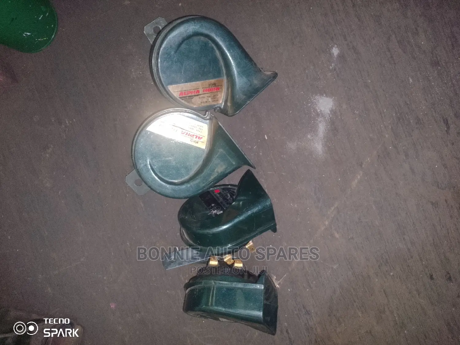 Toyota Harrier Horns Pair