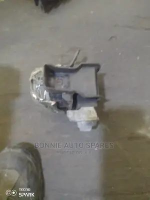 Daihatsu Mira Engine Mounting