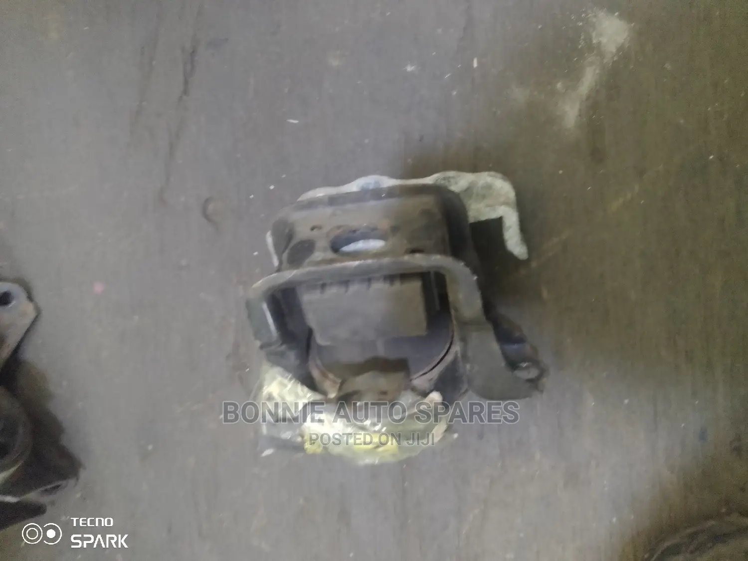 Daihatsu Mira Engine Mounting