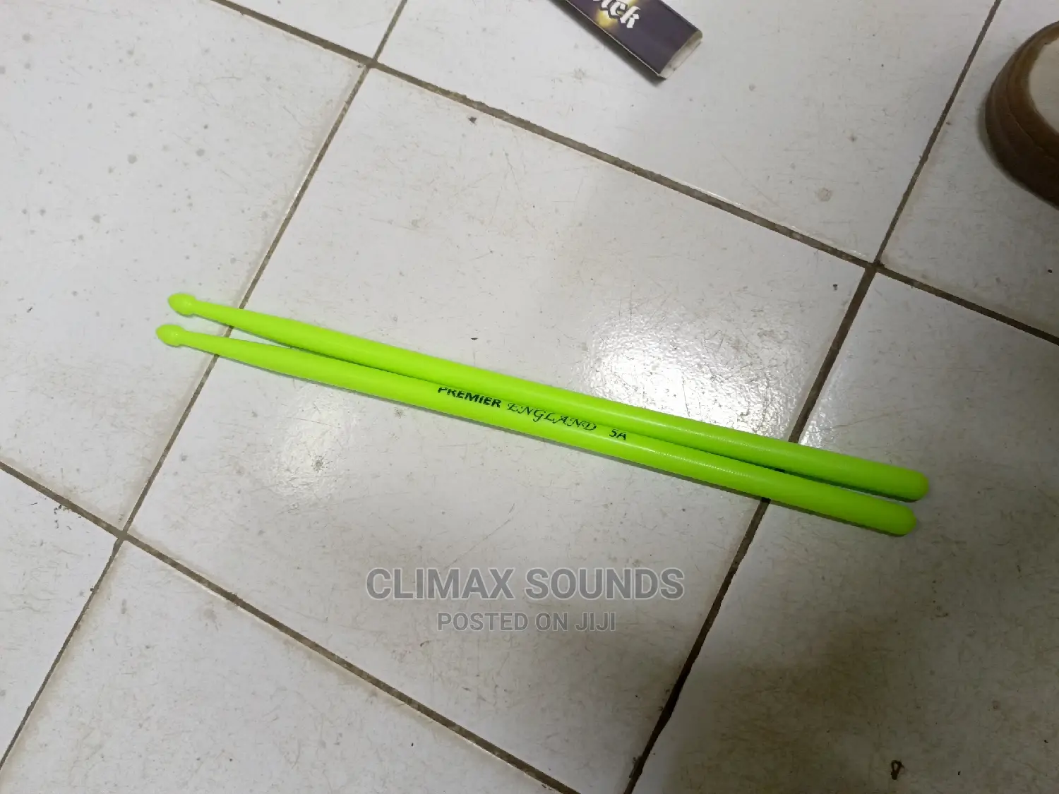 Plastic Drumsticks Green,
