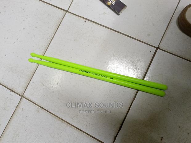 Plastic Drumsticks Green,