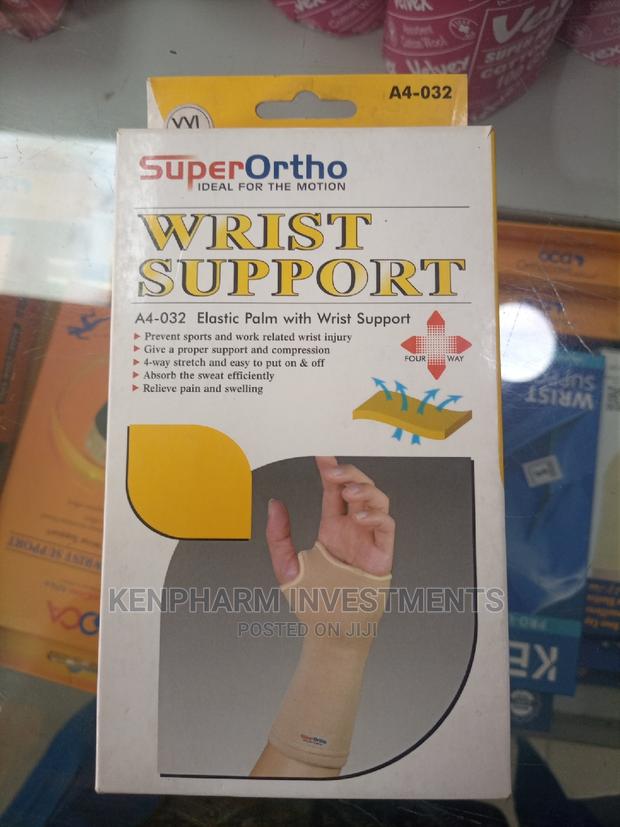 Elastic Wrist Support / Brace