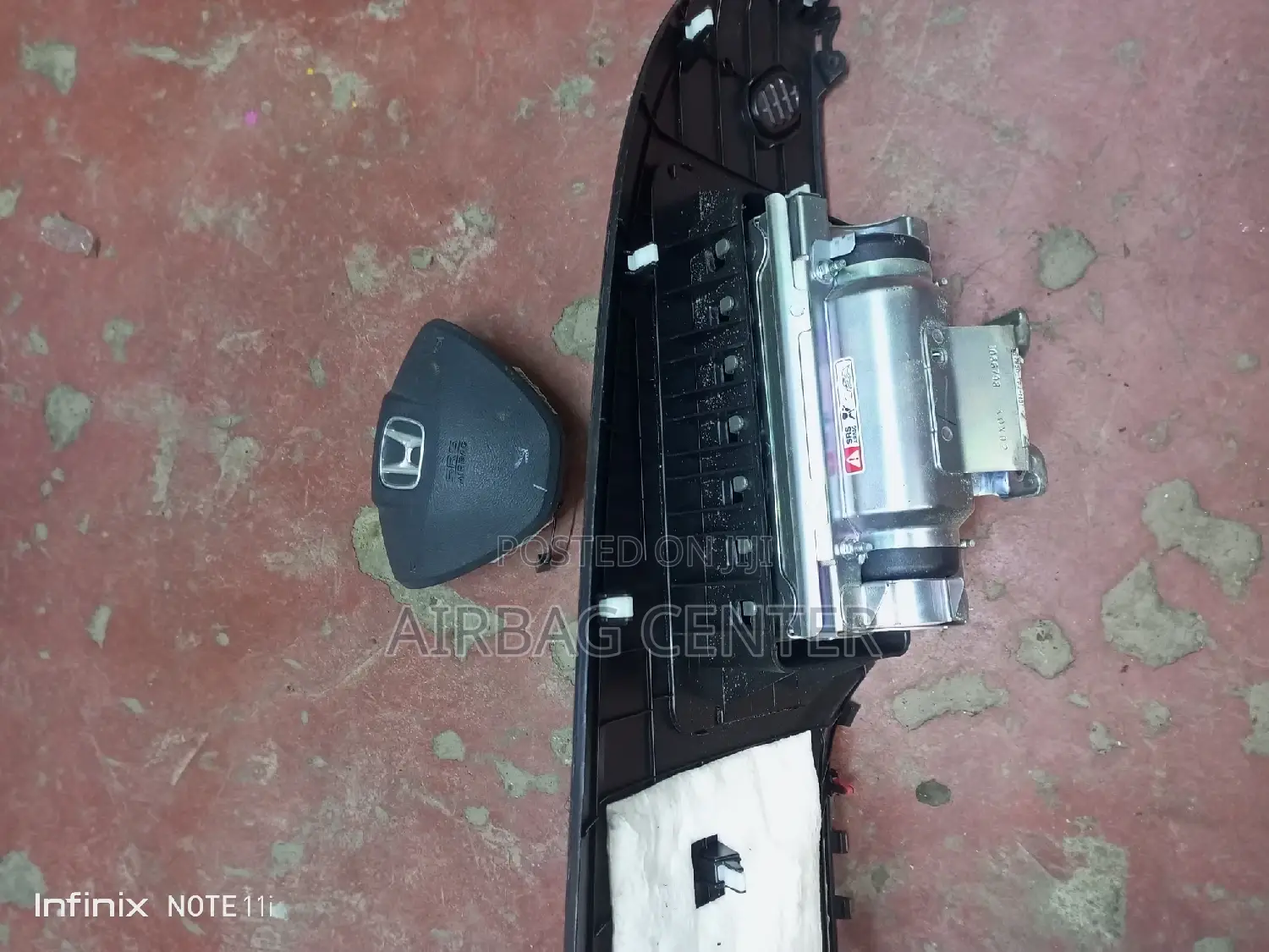 Honda Fit Dashboard and Steering Airbags