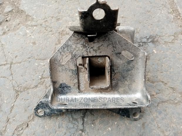 Gearbox Upper Mount Ractis Available. - thumbnail 4