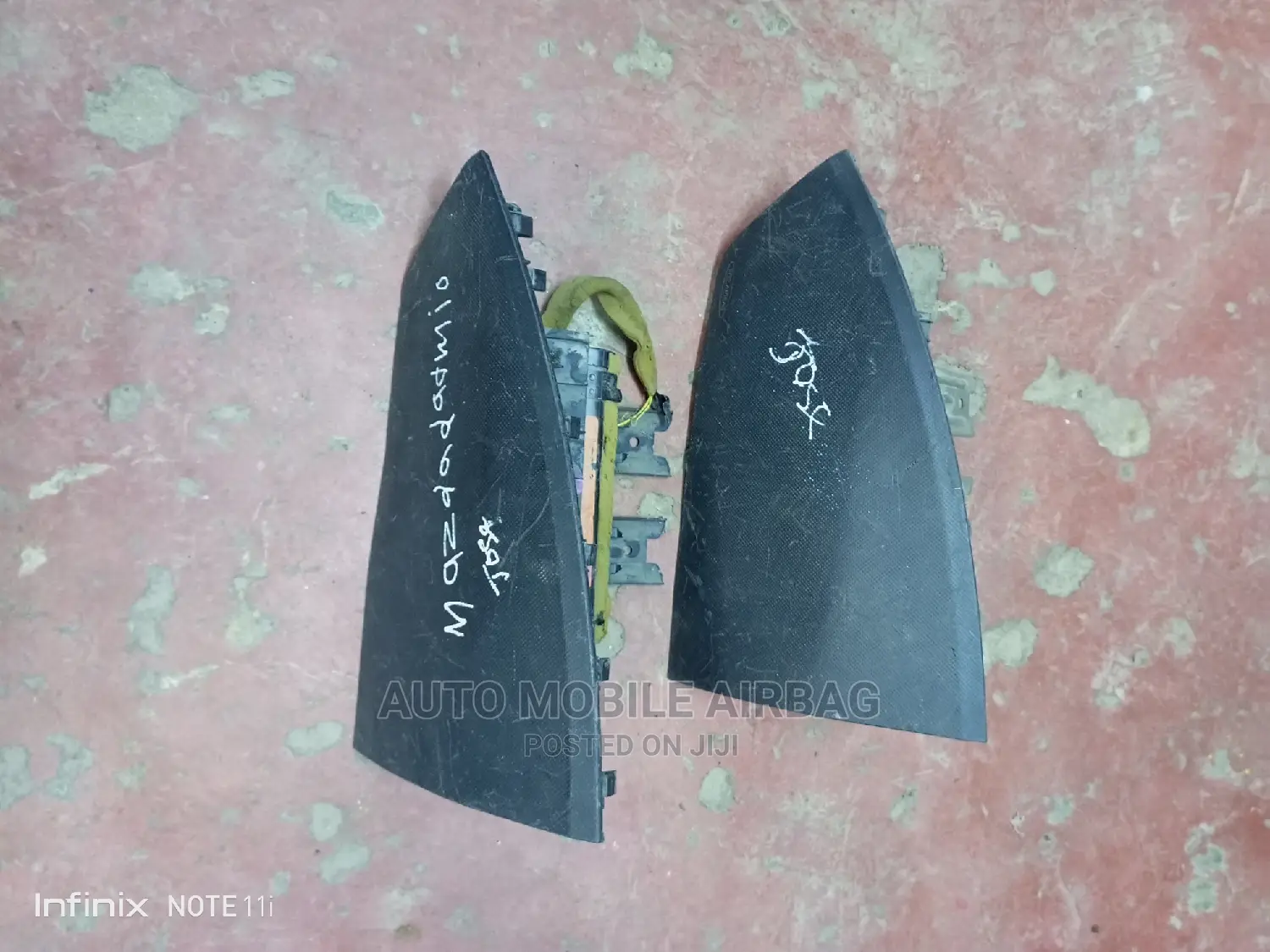Mazda Demio Steering and Dashboard Airbags