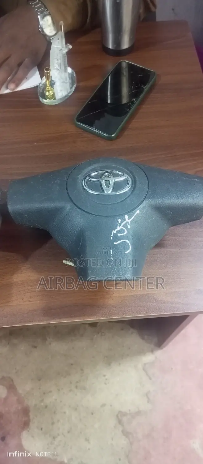 Vanguard/Rav 4 Vanguard Steering Airbags