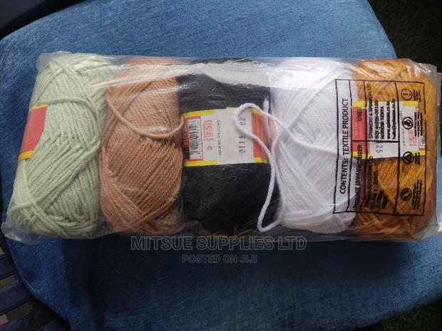 A Packet of 5 Chunky Yarns Mixed Colour With Hook CBC - main view