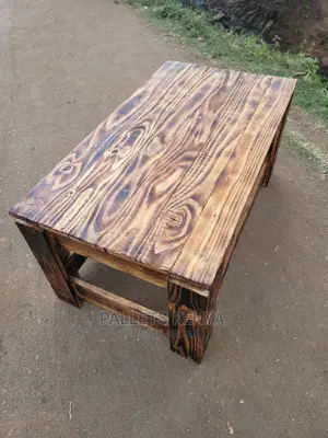 Wood Pallet Table- LVC