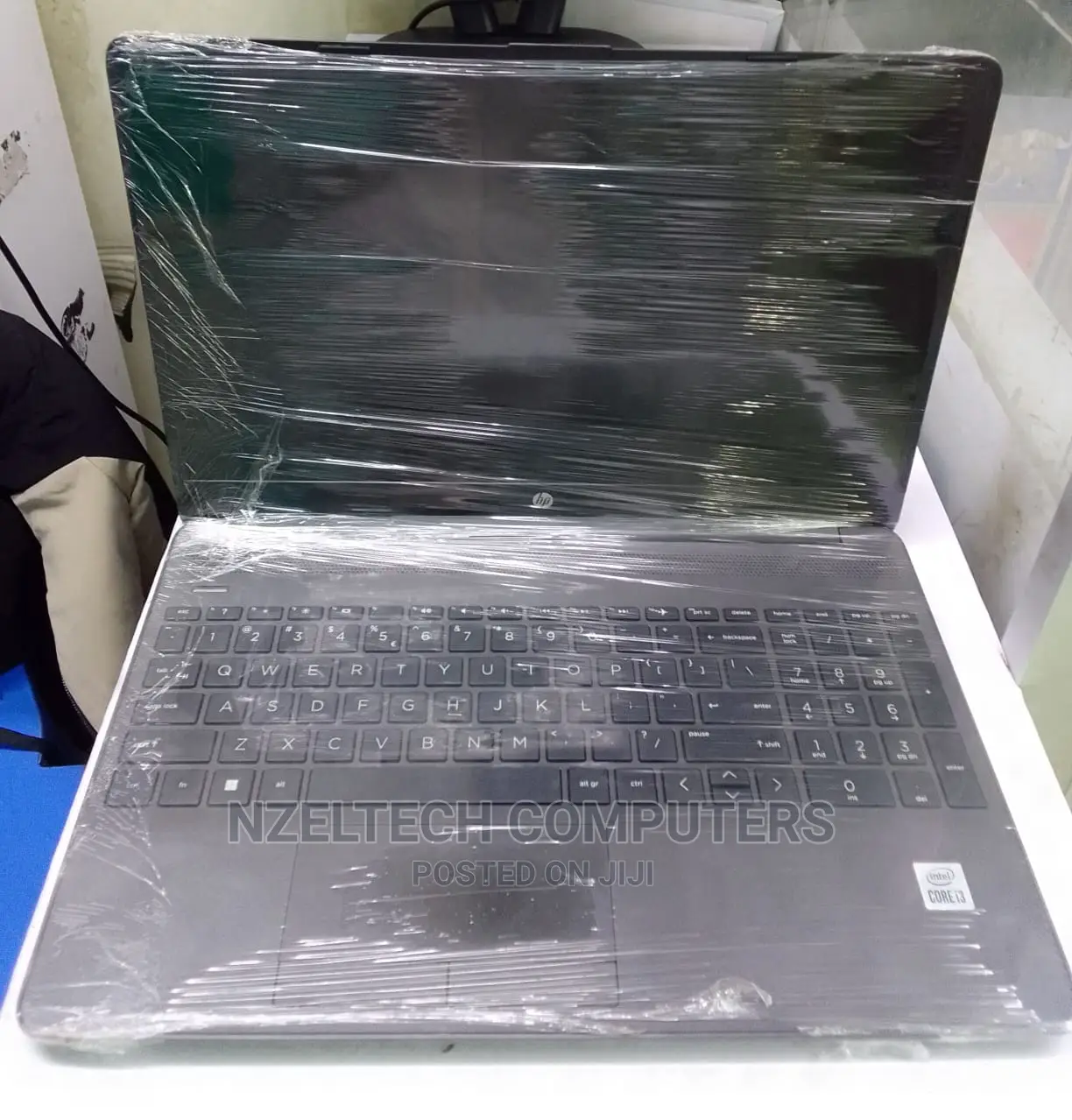 Laptop HP 250 G8 8GB Intel Core I3 SSD 1T