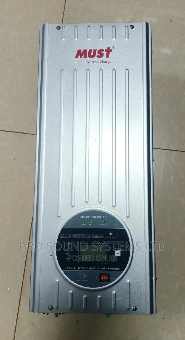 Pure Sine Wave Inverter With Solar Charge Control - main view