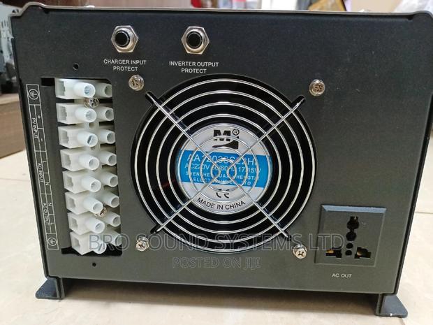 Pure Sine Wave Inverter With Solar Charge Control - thumbnail 5