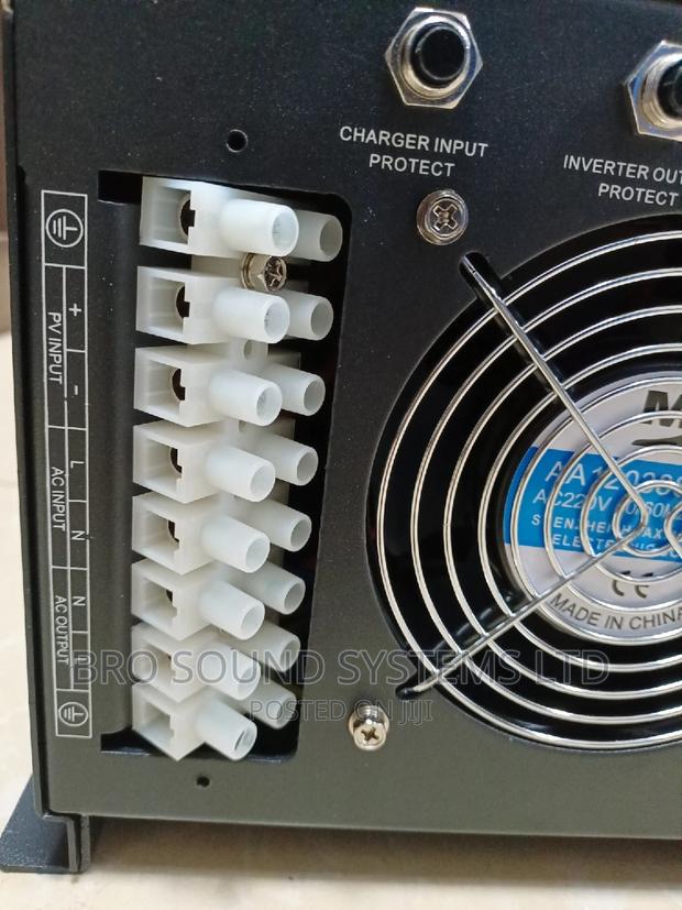 Pure Sine Wave Inverter With Solar Charge Control - thumbnail 9