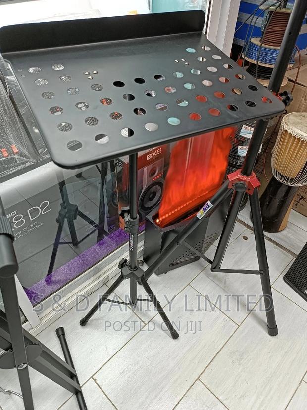Soundking Book Stand