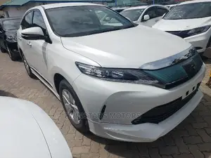 Toyota Harrier 2.0 4WD 2017 Pearl
