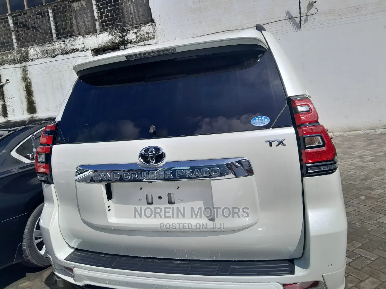 Toyota Land Cruiser Prado 2018 White