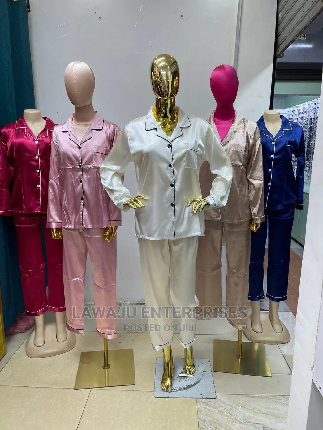 Quality Silk Pajamas Sleepwear - Different Colours
