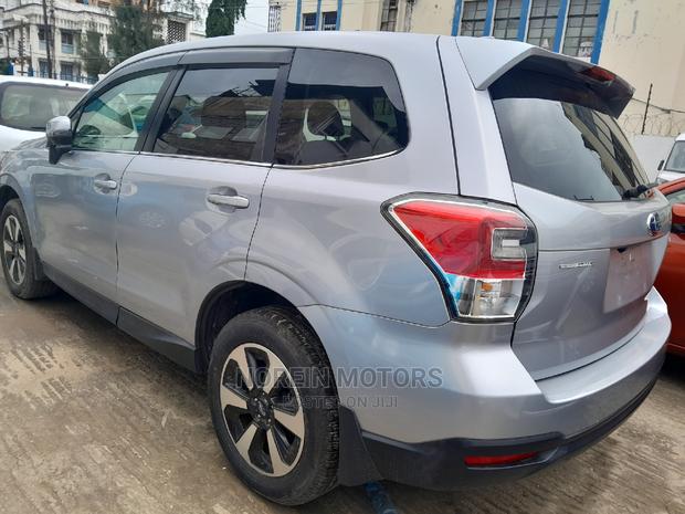 Subaru Forester 2015 Silver - thumbnail 8