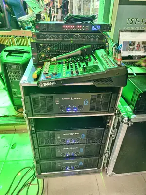 Switch Crest Audio Ca12 Power Amplifier