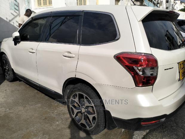 Subaru Forester 2.5XT Touring 2013 White - thumbnail 8