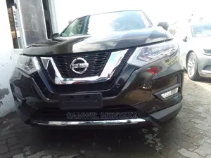 Nissan X-Trail 2018 Green