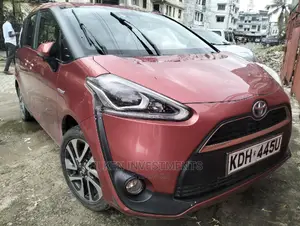 Toyota Sienta 1.5 FWD 2014 Red