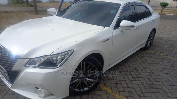 Toyota Crown 2014 White - thumbnail 11