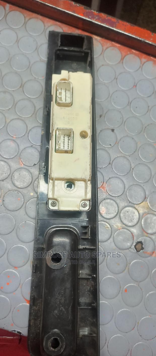 Dmax Old Model Main Door Switch.
