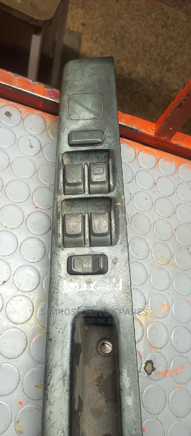 Dmax Old Model Main Door Switch. - thumbnail 2