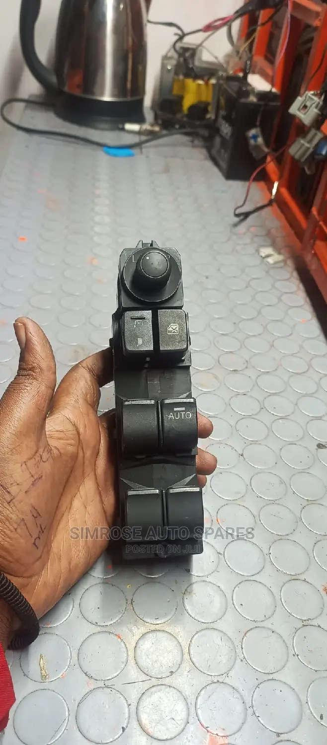 Mazda Axela 2014 Main Door Switch.