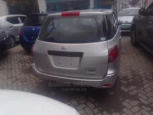 Nissan Advan 2015 Silver