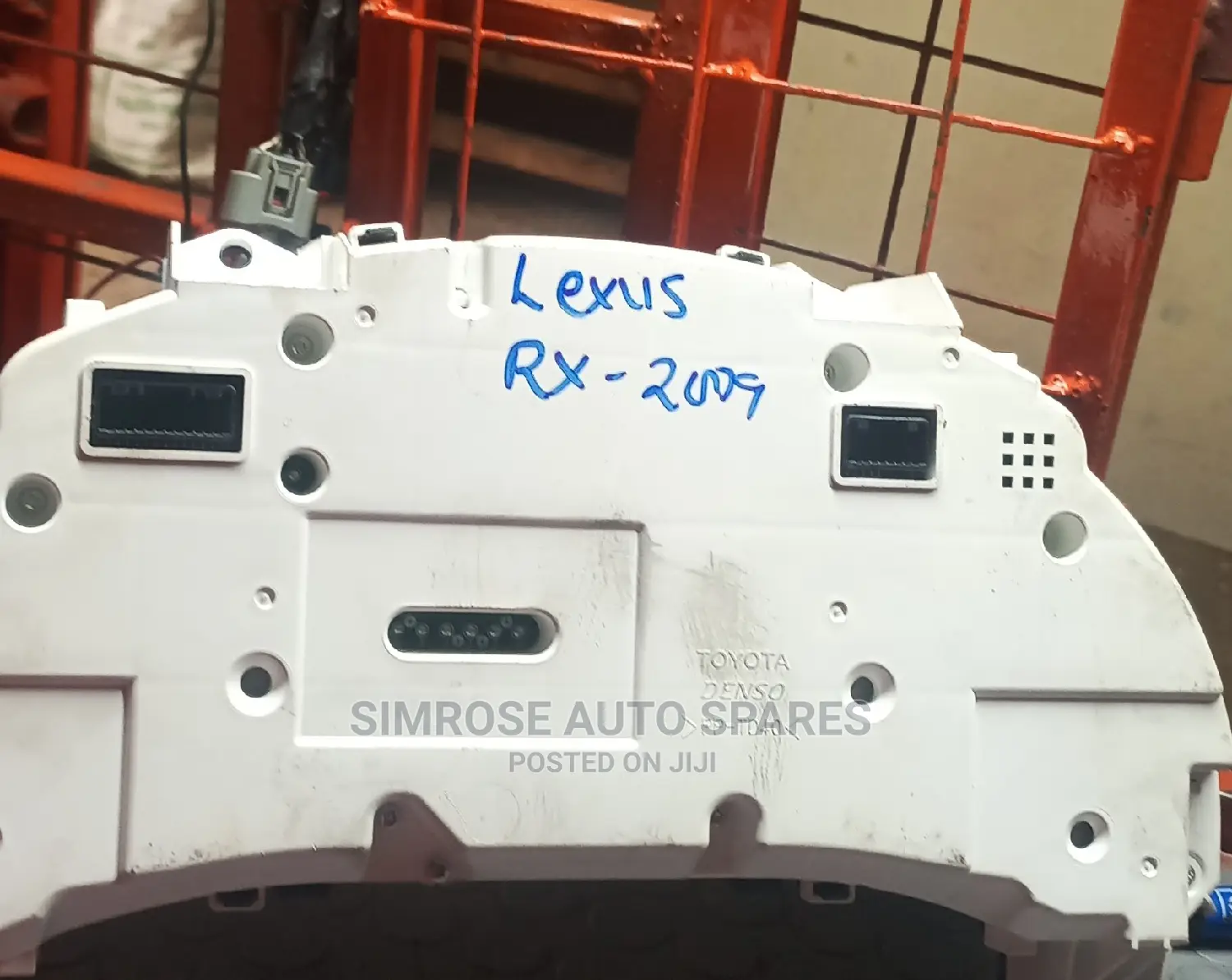 Toyota Lexus Rx 2009 Model Dashboard Clock.
